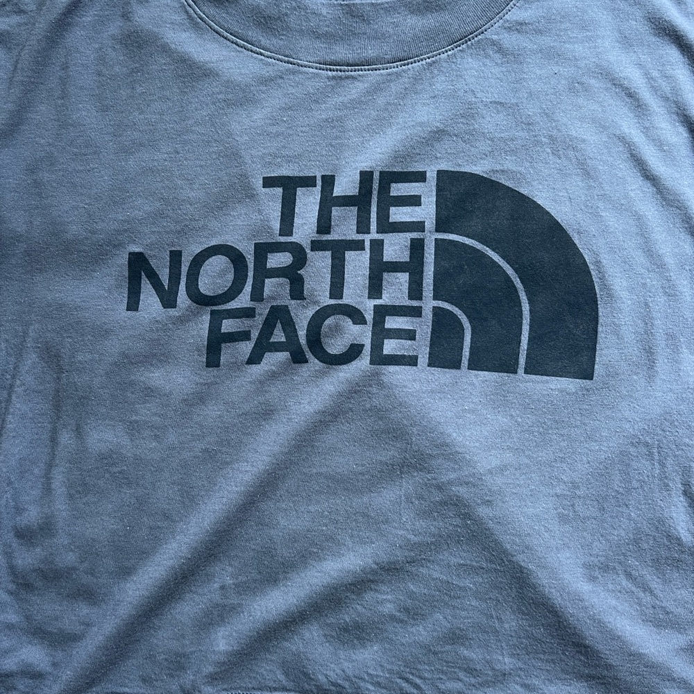 The North Face Blue Crop Shirt Sleeve T-Shirt Size Small - Picture 3 of 6